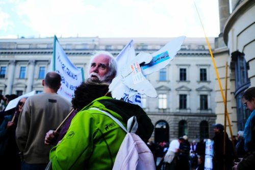 2025-10-03-Friedensdemo-Bebelplatz0007a